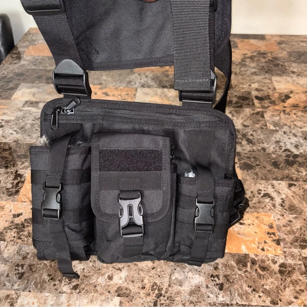 Tactical Chest Bag Carrier – Adjustable Crossbody Utility Pack✅✅‼️
